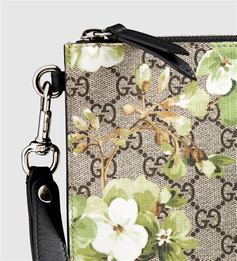 gucci bloom pouch green